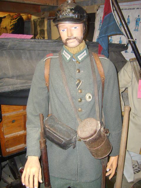 Sous-off.allemand 1914 du 93° rgt d'infanterie