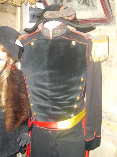 Tenue de sortie d'un officier médecin belge en 1860 