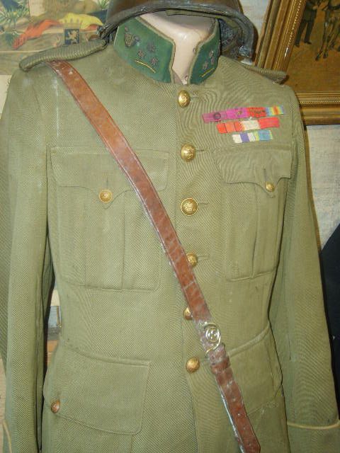 Uniforme d'un officier du 3° chasseur